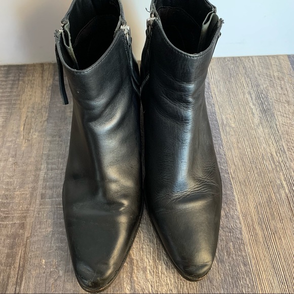 Black faux leather heeled ankle boot with silver double zipper detail - Picture 3 of 10